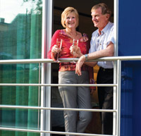 Un balcón en su cabina es un detalle que marcará la diferencia en sus vacaciones CRUCEROS FLUVIALES DE LUJO AMAWATERWAYS CRUCEROS AMACELLO CRUCEROS FLUVIALES DE LUJO AMAWATERWAYS CRUCEROS AMAWATERWAYS LUXURY RIVER CRUISES BALCONY